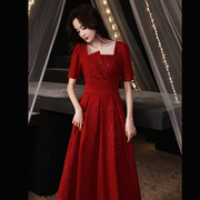 法式礼服轻奢红色方领短袖，显瘦收腰小个子，中长款新娘回门晚礼服