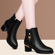 短靴女2022秋冬季女鞋子，单靴中跟粗跟皮靴，马丁靴女黑色牛