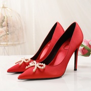 红色婚鞋女细跟2020蝴蝶结珍珠高跟鞋水钻单鞋结婚鞋新娘鞋