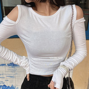 韩国 MV090心机镂空露肩~性感女人味奶白色修身长袖T恤iy
