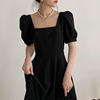 日本黑色连衣裙女夏季法式复古气质方领收腰长款赫本风小黑裙