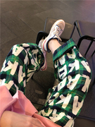 韩国东大门夏季绿色印花采购超赞高街绿色格子字母直筒休闲裤