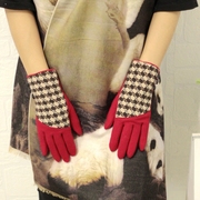 日本订单加厚羊毛分指手套女冬保暖户外骑车红色，千鸟格文艺女纽扣
