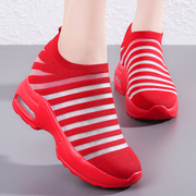 春夏款隐形内增高8-10厘米女鞋红色本命年运动鞋韩版透气减龄显瘦