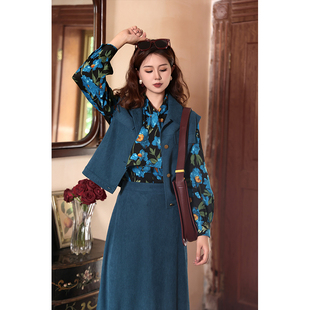 一朵小蓝花~港风复古秋季女装成套搭配套装，两件套小外套+半身裙