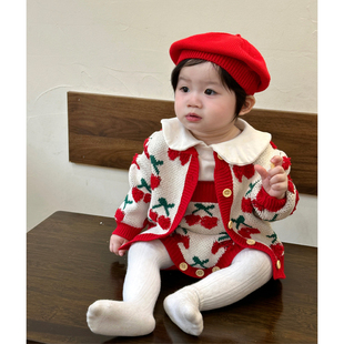 秋冬套装婴儿樱桃绣花针织背带连体哈衣女宝宝可爱甜美长袖外套