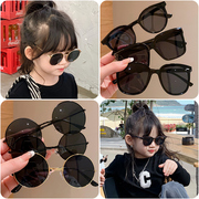 时尚黑色墨镜女童百搭街拍潮流，有框眼镜儿童，宝宝韩版户外防紫外线