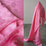 事儿 桃粉色的花鸟提花—春夏衬衣长裙50%真丝布料pink设计师面料