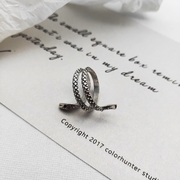 高级感时尚设计蛇骨戒指，轻奢欧美弹力个性，蛇形食指精致