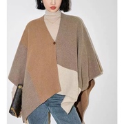 秋冬高级感拼色纯羊毛针织开衫女小众设计感大披肩外套多用途斗篷