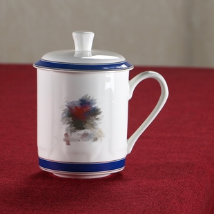 骨瓷茶杯带盖蓝边办公杯，陶瓷会议用杯定制logo印字茶水泡茶杯子