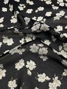 夏季薄款雪雪纺面料凉爽透气黑底小花连衣裙印花服装衣服手工布料
