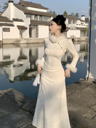 新中式国风毛领改良旗袍白色连衣裙女装2023秋冬季包臀长裙子
