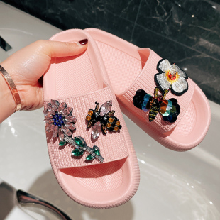 韩国设计师定制水钻系列厚底拖鞋糖果色软底防滑女士花朵浴室拖鞋