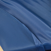日本进口蓝色光泽顺滑衬里，布料柔软微弹力，西装裤子里料