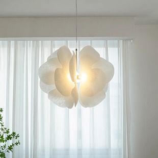 北欧法式中古蝴蝶吊灯客厅卧室，餐厅灯设计师创意亚克力高级感灯具