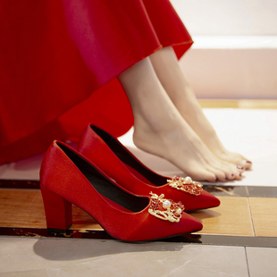 红秀禾婚鞋女2023年粗跟红色结婚鞋孕妇大码新娘鞋秀禾服红鞋