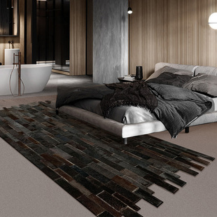 轻奢高级长条牛皮拼接地毯卧室，北欧黑色不规则，房间地垫床前床边毯