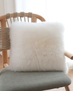 小沙纯羊毛抱枕毛绒靠垫北欧沙发靠垫皮毛一体含芯片真皮靠背椅垫