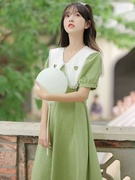 法式娃娃领绿色连衣裙女夏季2024甜美学院风裙子温柔收腰长裙