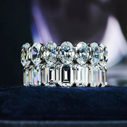 Pt950铂金莫桑钻石戒指经典50分圆形方形排钻戒指方形尾戒女结婚