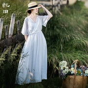 白茶相伴白色v领宽松系带连衣裙女夏季插肩袖超仙气质裙