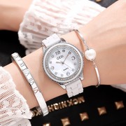 士手表表韩版歌迪款白色陶瓷手表三件套手镯，女gedi时尚