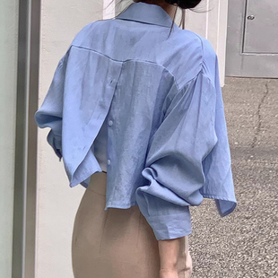 韩国chic秋季气质简约小心机后背开叉设计宽松长袖短款衬衫女