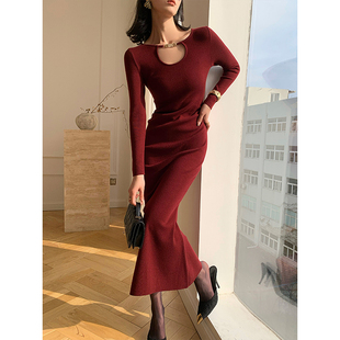 WANGXO酒红色设计感镂空羊毛针织连衣裙女2023冬季内搭长裙子