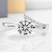 钻爱18K白金1克拉女求婚钻戒指唯美四爪甜美CVD人造合成培育钻石