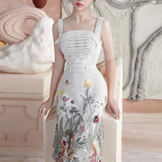 2022夏法式(夏法式)amy越南小众，设计重工花卉粗麻刺绣吊带长裙连衣裙