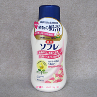 日本巴斯克林，舒芙蕾奶浴自然花香百花香，入浴液720ml