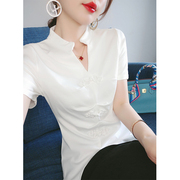 白色短袖t恤女夏季2024年气质，修身显瘦中式国潮风盘扣v领上衣
