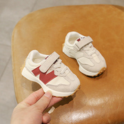 春秋季宝宝鞋子0-1一2岁3婴儿软底学步鞋男运动鞋透气老爹鞋女童