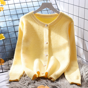黄色小清新圆领毛衣外套，女宽松外穿春季2023韩版洋气针织开衫
