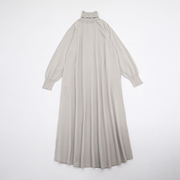 浅灰色高领插肩袖双口袋设计oversize廓形23秋冬长款针织连身裙