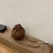 韩国bucksleather设计师羊皮束口南瓜，包水桶(包水桶)包单肩斜挎女包