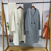 洋气灰色v领+围巾，牛角扣大码双面羊绒，大衣女中长款羊毛呢外套韩版