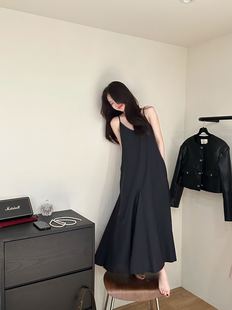 现~neroli36韩国东大门女2024春季纯色性感，v领长款吊带连衣裙