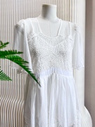 sale白色镂空蕾丝连衣裙，短款蝙蝠袖清纯小白花收腰系带甜美穿搭