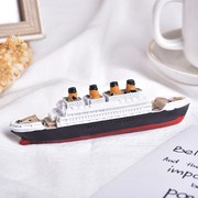 泰坦尼克号模型多层邮轮，旅游船造型家居创意，摆件地中海树脂船