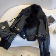黑色皮毛一体外套女短款2024冬装新款加厚保暖机车服环保皮草上衣