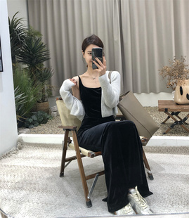 2024春季韩版黑色金丝绒吊带连衣裙，女高级感显瘦高级感气质长裙