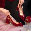 结婚鞋女2024年中式红色高跟粗跟新娘绑带秀禾婚纱两穿订婚鞋