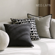 澜品法式轻奢黑灰色皮草抱枕皮质靠枕客厅沙发样板间软装靠垫腰枕