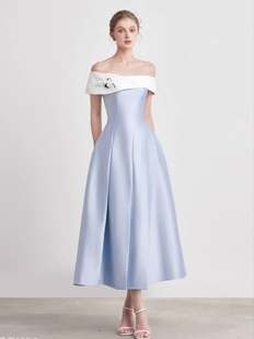 越南设计师高级感一字肩撞色优雅气质长裙女灰蓝色缎面收腰连衣裙
