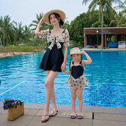 亲子连体裙式游泳衣母女装遮肚显瘦洋气保守儿童中小女孩可爱夏季