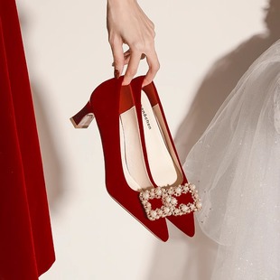 红色高跟鞋秀禾婚纱两穿不累脚，新娘鞋中式粗跟孕妇可穿订婚敬酒鞋