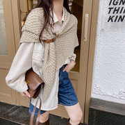 韩版镂空带扣针织披肩斗篷秋季外搭围巾两用女冬季时尚毛衣配衬衫