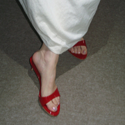 高跟鞋24夏尖头(夏尖头，)露趾细跟一字带，拖鞋外穿时尚百搭显白红色凉鞋